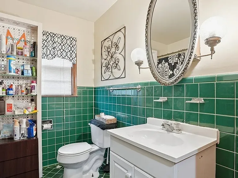 582 N Xenophon Ave — Photo 7