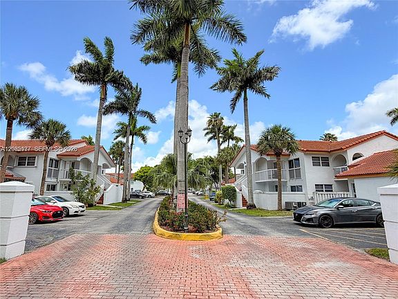 3rd image of 15390 SW 76th Ter APT 207