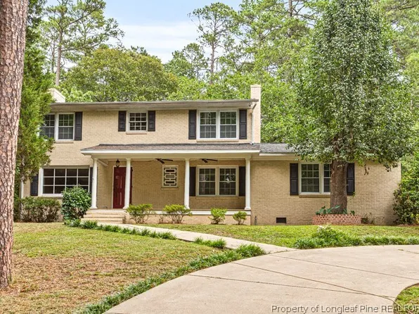 2712 Skye Dr, Fayetteville, NC 28303