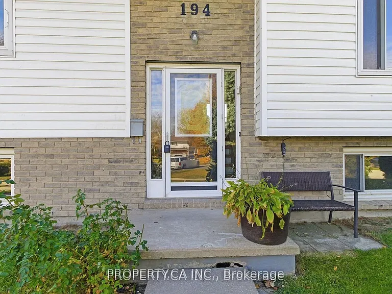 194 Merritt Ave — Photo 36