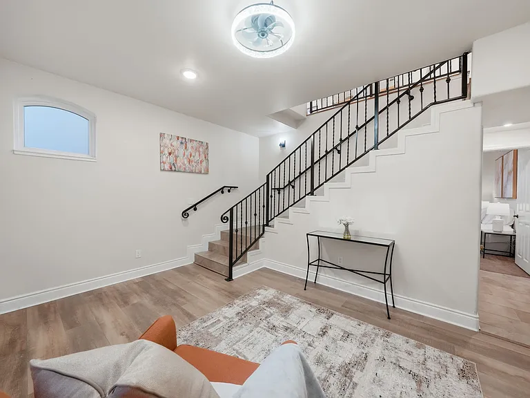 3426 Pierson St — Photo 34