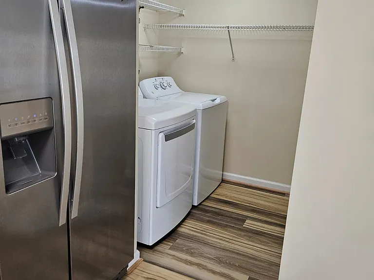 10960 Greenaire Pl — Photo 3