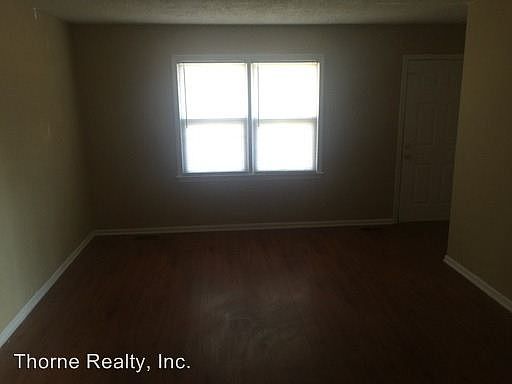4th image of 1340 Dogwood Ave