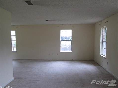 2nd image of 606 Park Terrace Dr