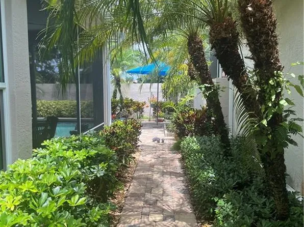 128 LIVERMORE LN, NAPLES, FL 34119