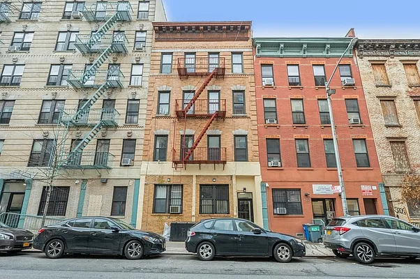 Sold by Keller Williams Realty NYC Group | media 19