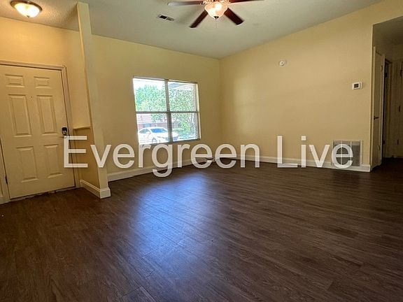 3rd image of 105 Viola Ct