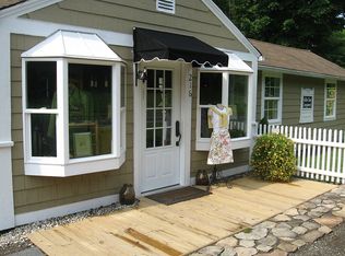 216 W State St, Granby, MA 01033