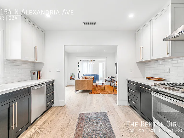 1154 N Alexandria Ave — Photo 18