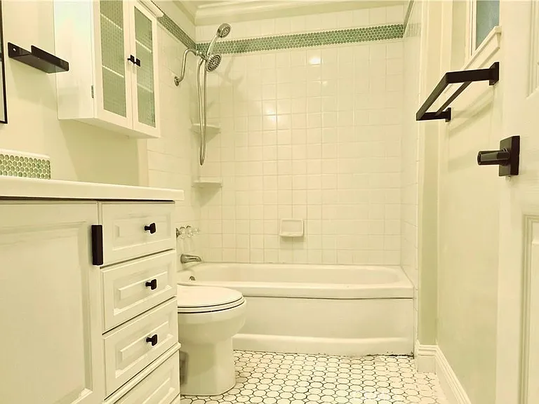 4002 Bryant Ct — Photo 18