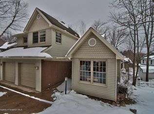 103 Deacons Grn, Clarks Green, PA 18411