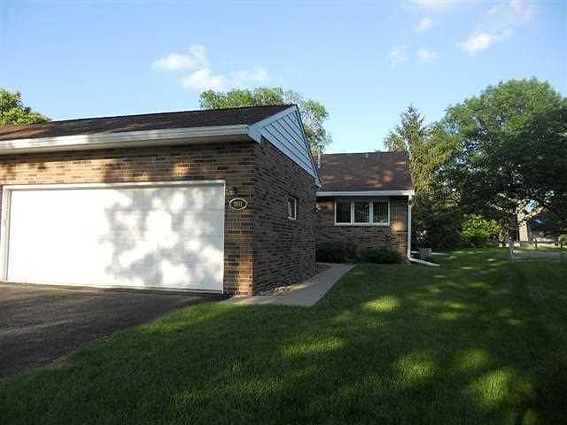 1st image of 1931 Minnetonka Dr