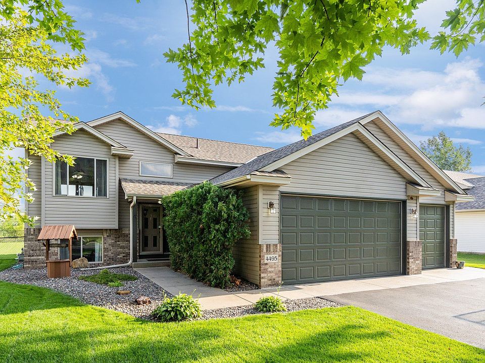1st image of 4495 232nd Ln NW