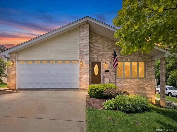 702 Hickory St, Lemont, IL 60439