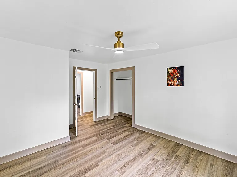 250 Koehler Ct — Photo 19