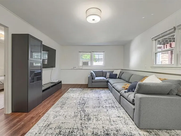 31 Gleason Dr — Photo 21