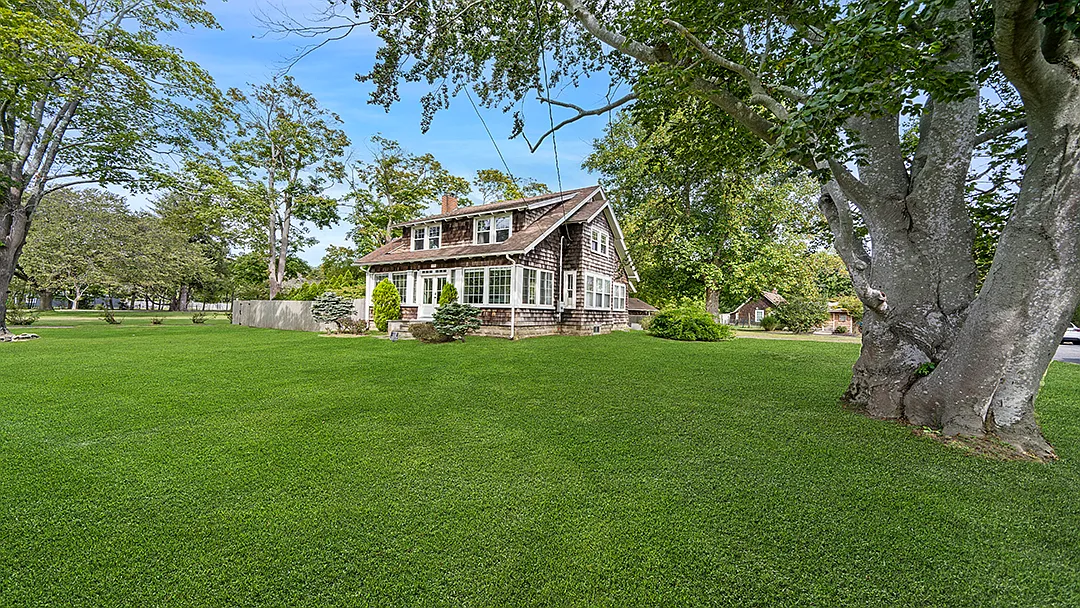 Three bed, two bath House, Pool & Pool House — Photo 2