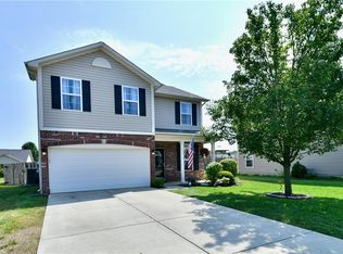 107 Thistle Wood Dr, Greenfield, IN 46140