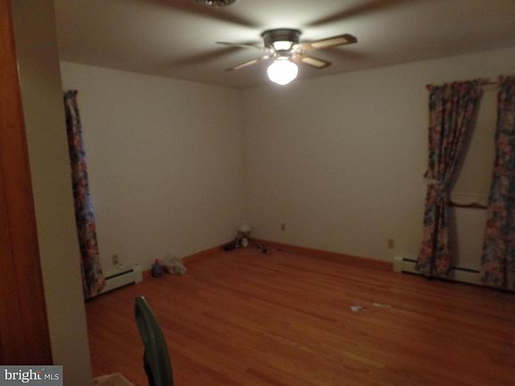 5th image of 1014 Jills Pl