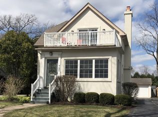 720 Woodlawn Ave, Lake Forest, IL 60045