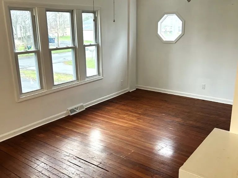 225 River Meadow Dr — Photo 14