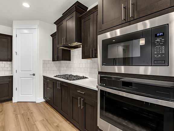 7th image of this home