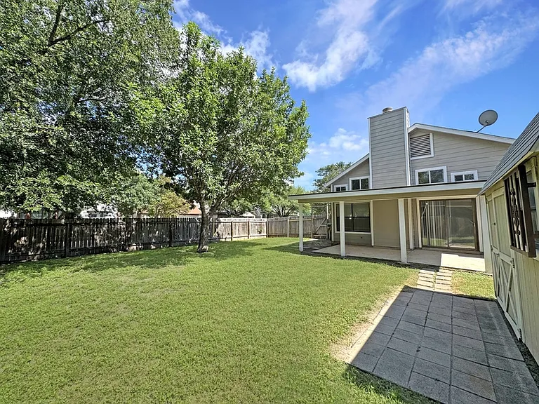 10203 Sunset Field Dr — Photo 27