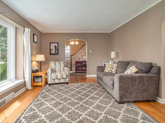 3rd image of 1437 McKinley Ave