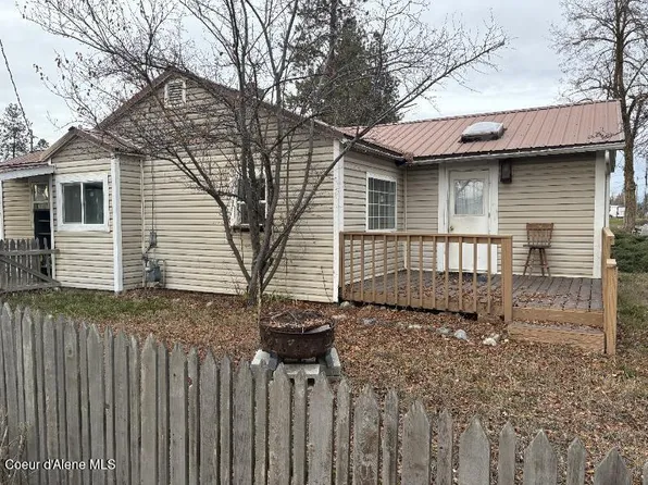 1215 N Spokane St, Post Falls, ID 83854