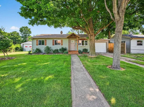 2010 Johnson St, South Bend, IN 46628