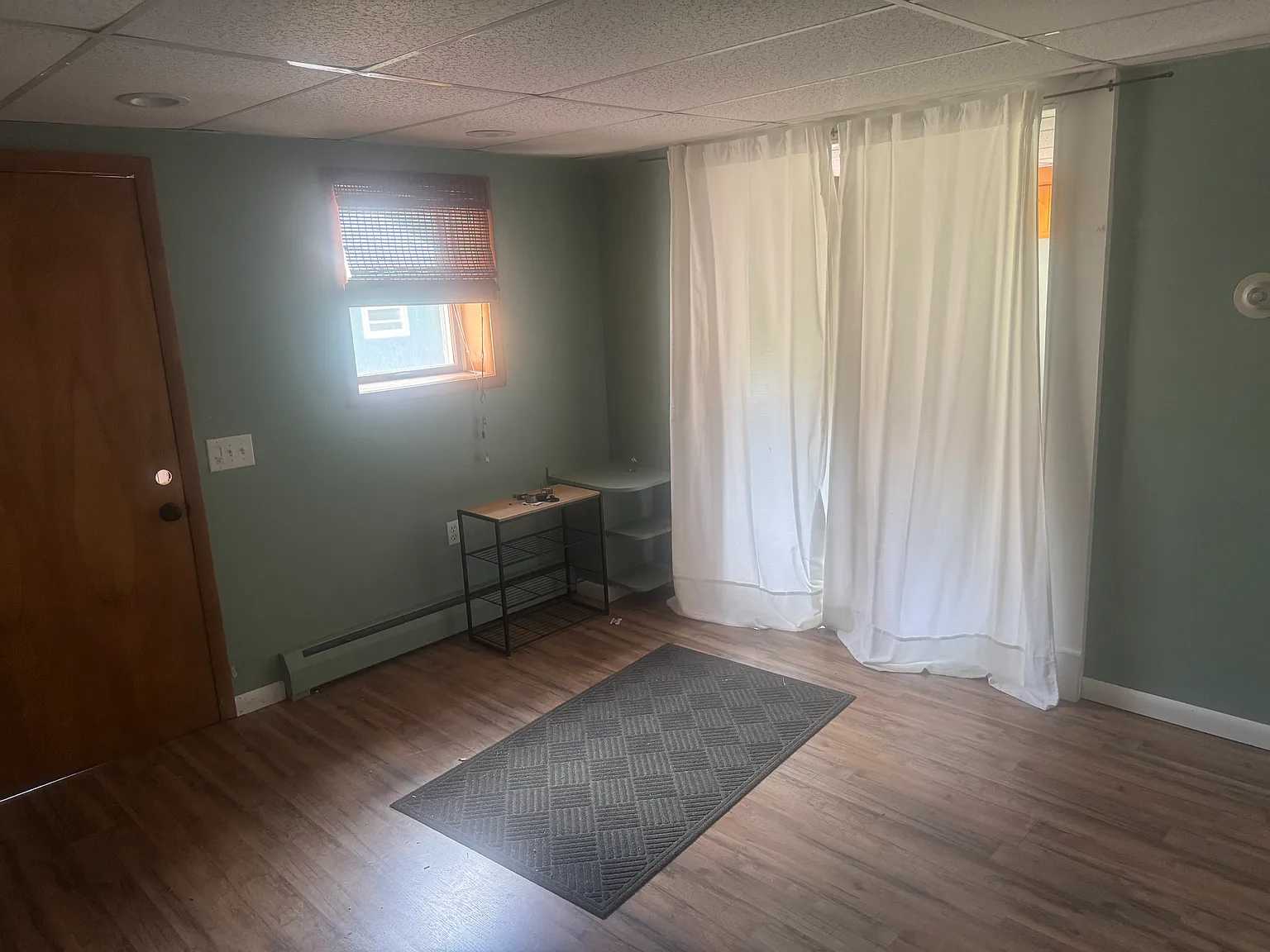 1 bed, 1000 sqft, $1,900 — Photo 3