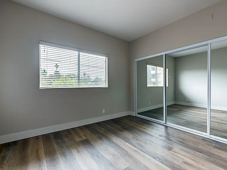 4417 Hazeltine Ave #102 — Photo 6