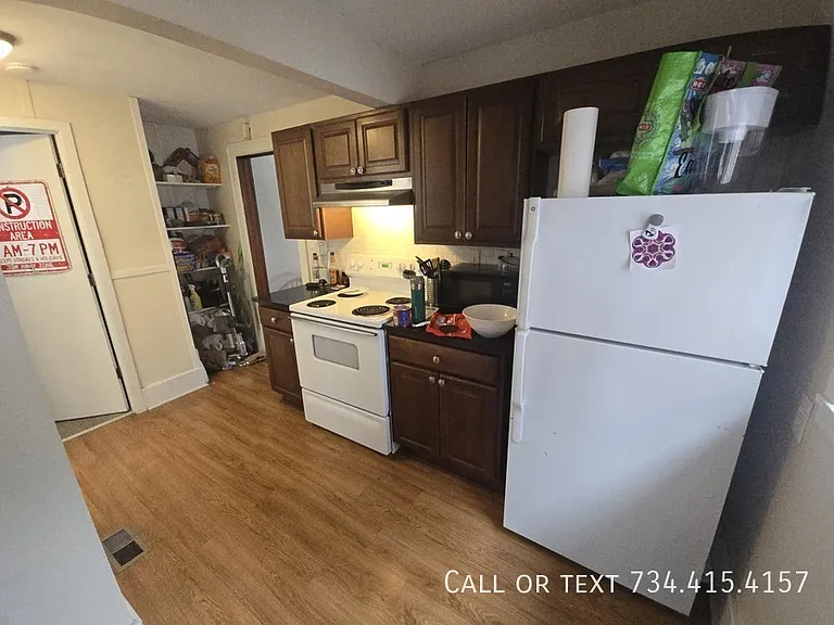 906 Packard St #5 — Photo 10