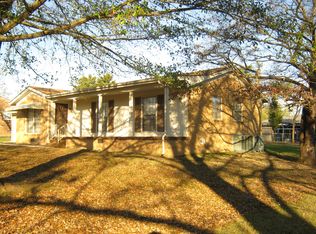 880 Vine Ridge Ave, Cookeville, TN 38501