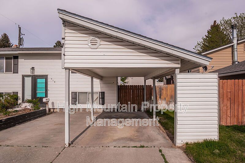 1st image of 918 N Lee Ave