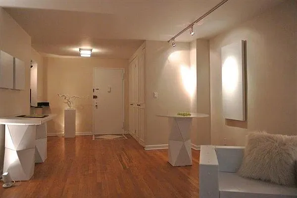 Sold by Citi Habitats | media 11