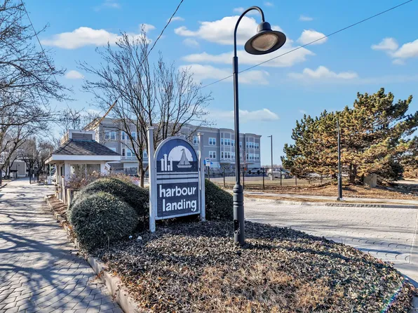 97 Harbour Close #97, New Haven, CT 06519