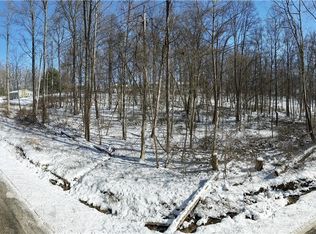 Arbon Dr, Millersburg, OH 44654