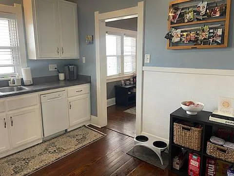 225 W Dudley St — Photo 14