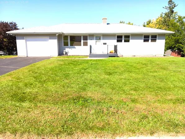202 Sunset Dr, Deforest, WI 53532