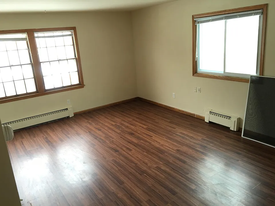 3319 Pleasant Ave #103