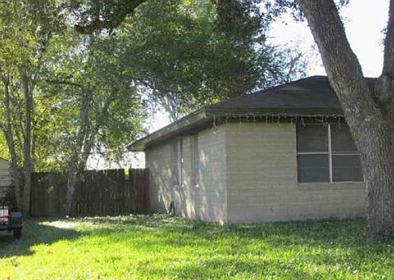 3rd image of 1408 Wren Ln
