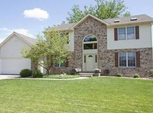 1800 Post Oak Ct, Springfield, IL 62704