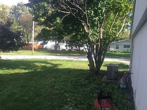 4th image of 2100 Hiawatha Ln