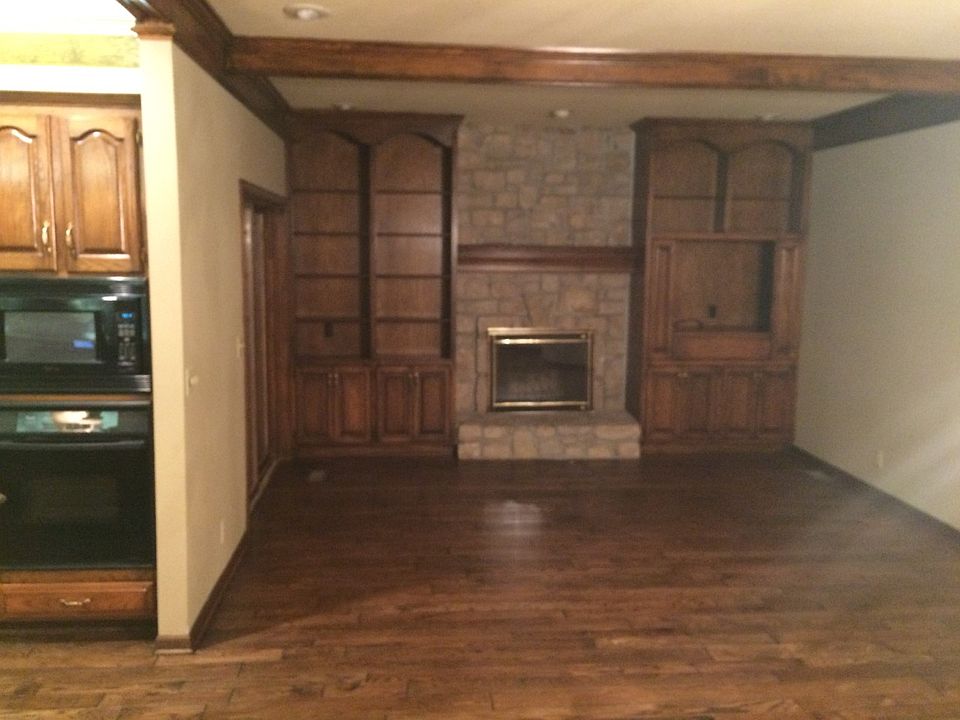 BEFORE PICTURE OF HEARTH RM