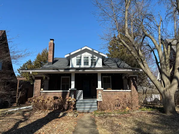 1404 E Olive St, Bloomington, IL 61701