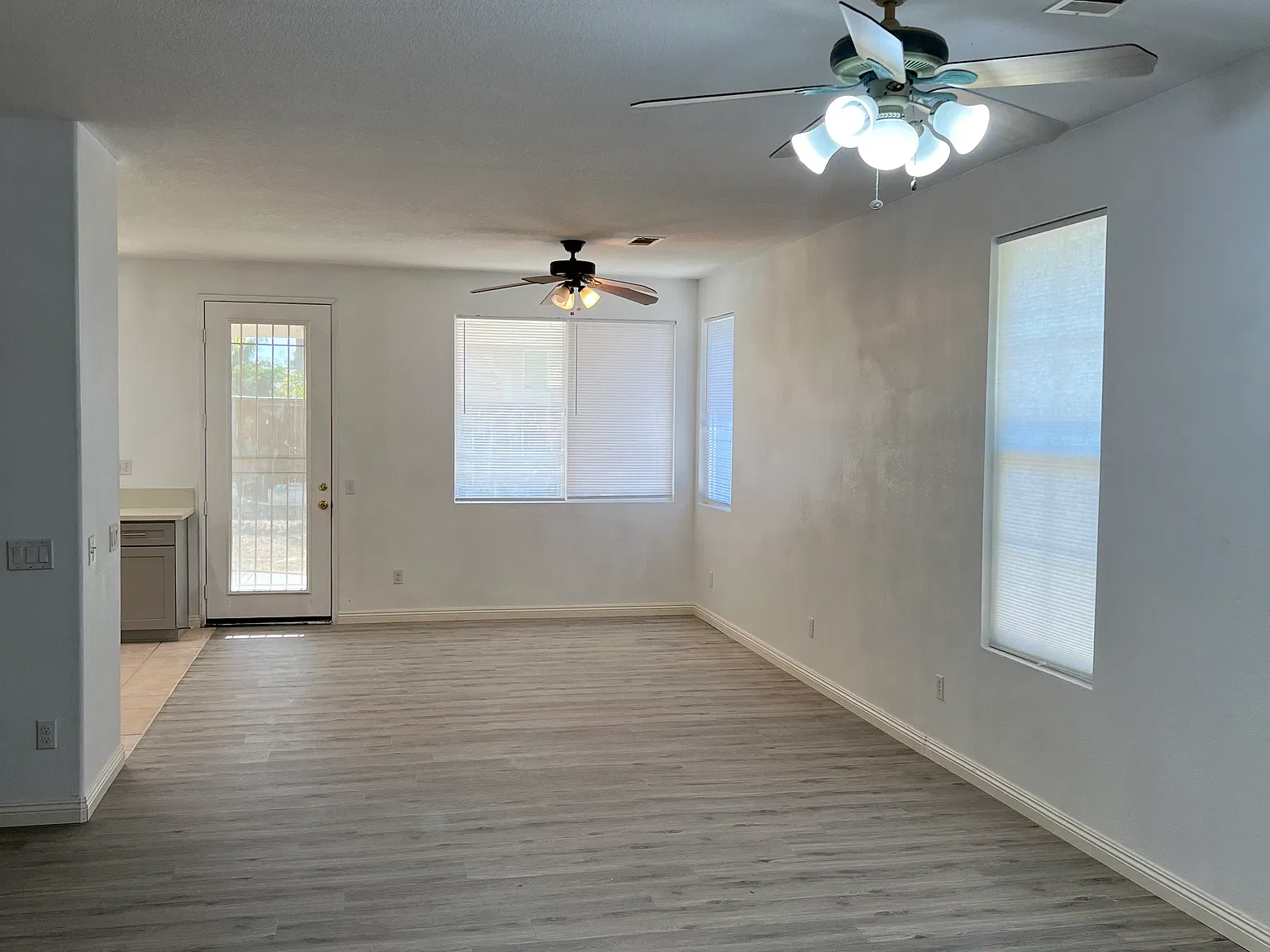359 Steiner Dr — Photo 2