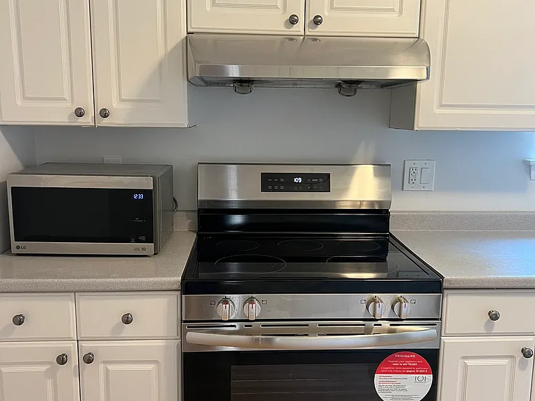 100 Hope St #5 — Photo 7