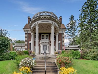 2429 Greysolon Rd, Duluth, MN, 55812