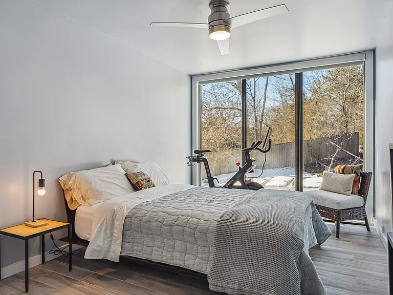 24 Wyandanch Ln — Photo 17